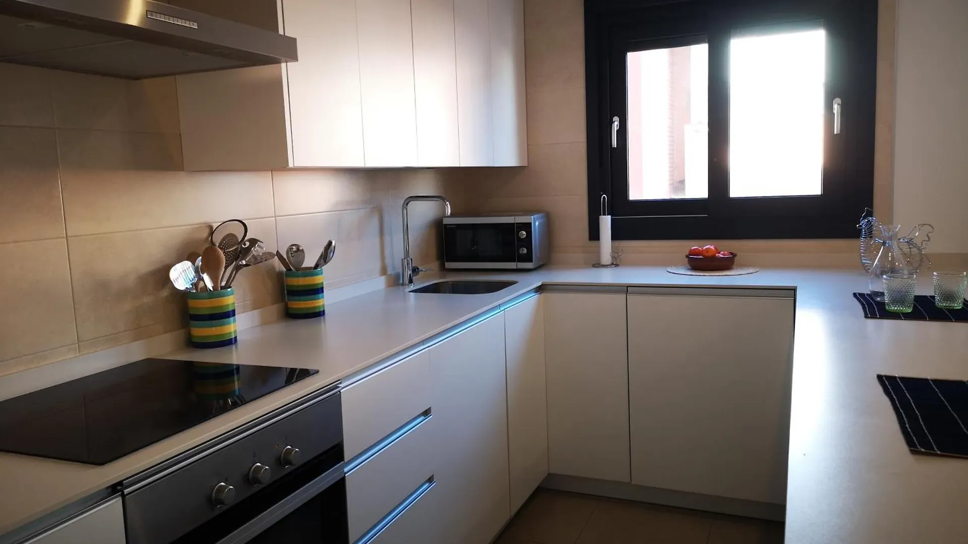Apartamento Luz Y Confort Con Garaje Cádiz